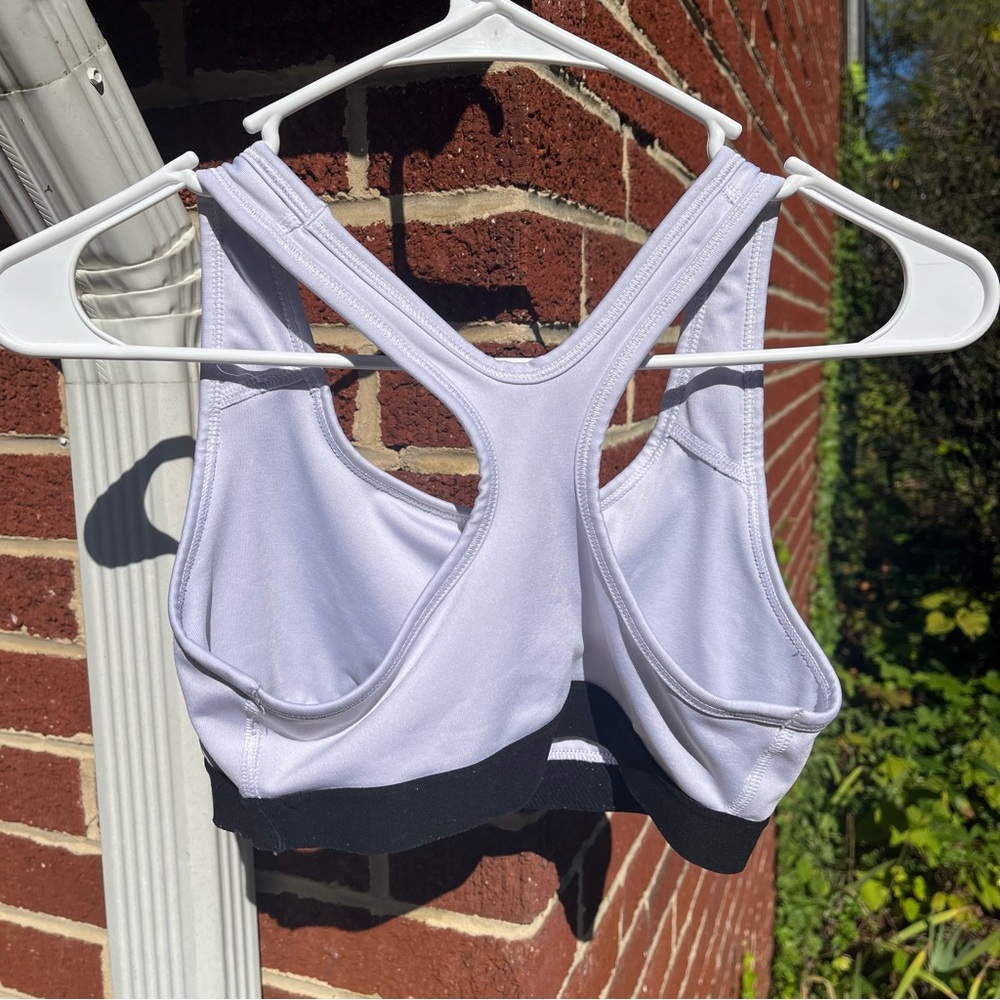 Kids Large Nike Sports Bra - Picture 2 of 3